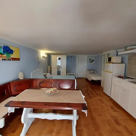 Casa Fiori Di Maggio Nyaraló